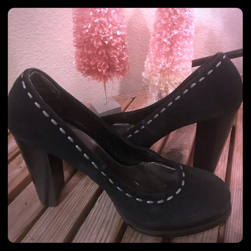 Linea Paolo Black Suede Heeled Shoe